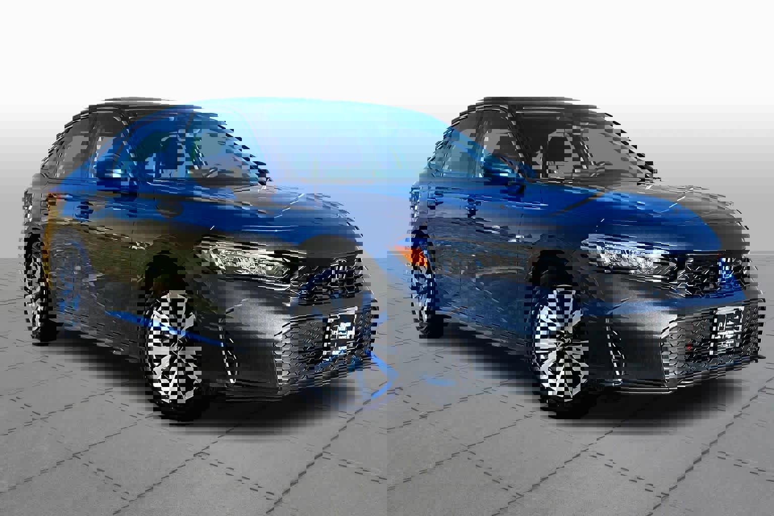 Used 2025 Honda Civic LX image 2