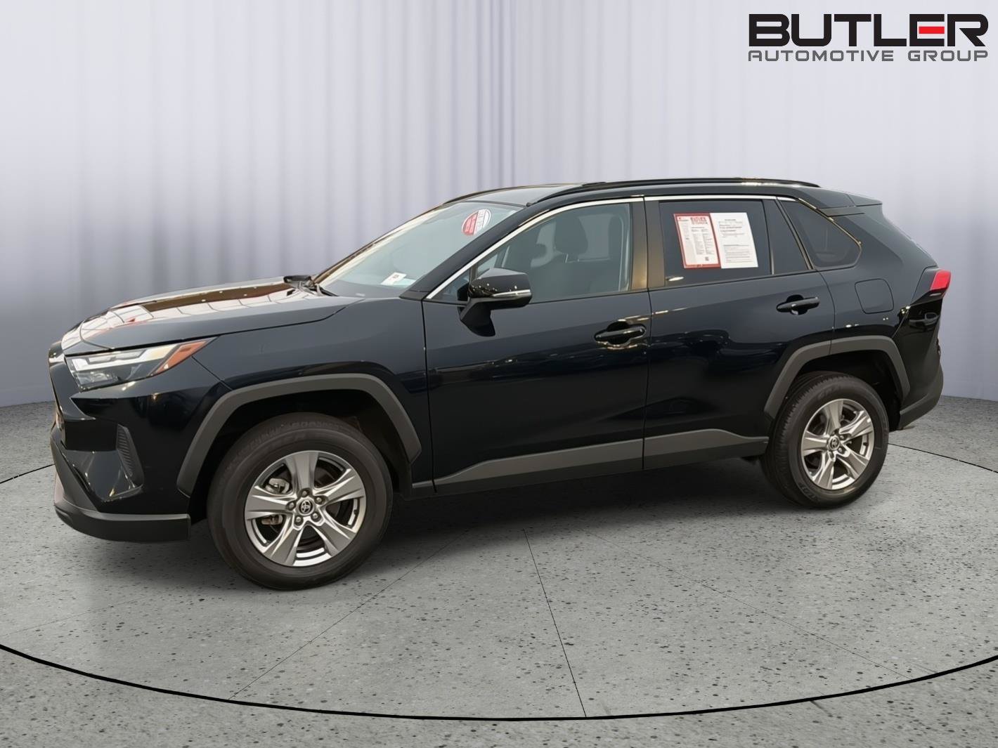 Certified 2023 Toyota RAV4 XLE FWD image 3