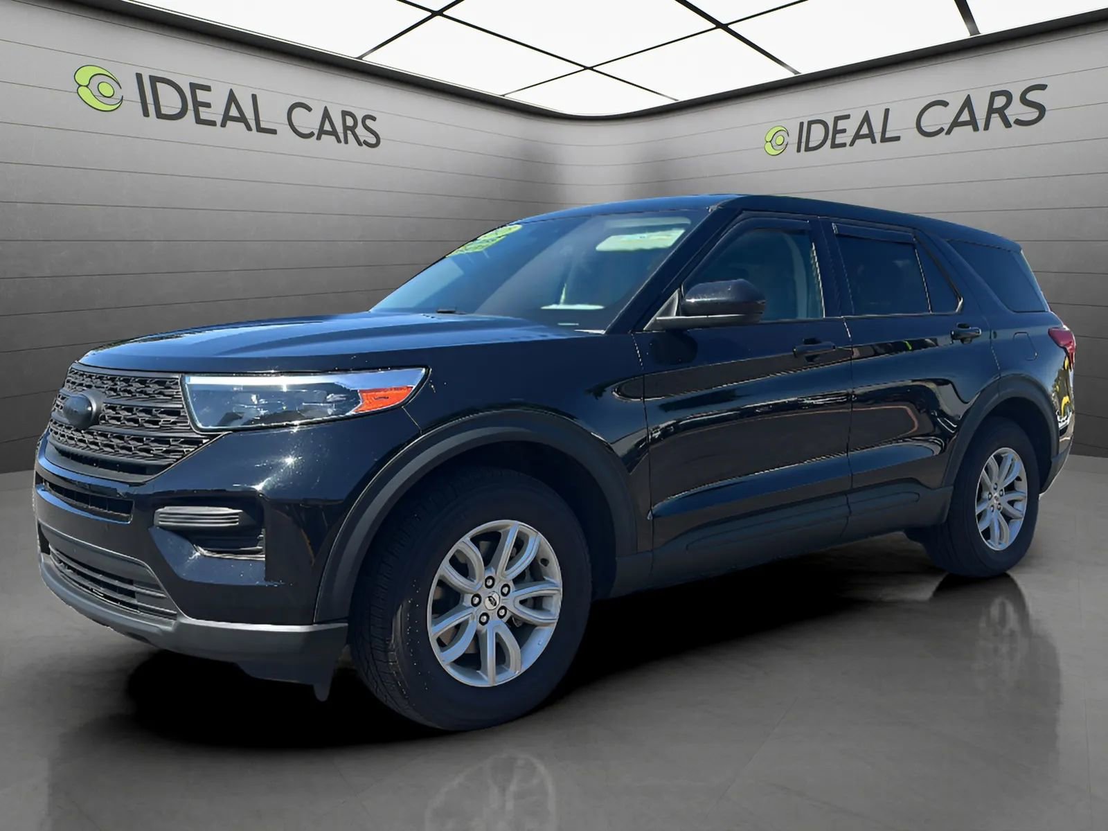 Used 2021 Ford Explorer 4WD image 1