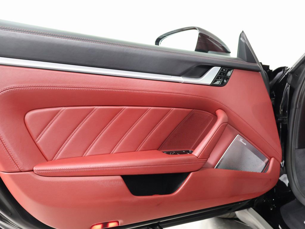 Certified 2021 Porsche 911 Targa 4S AWD/4WD image 23