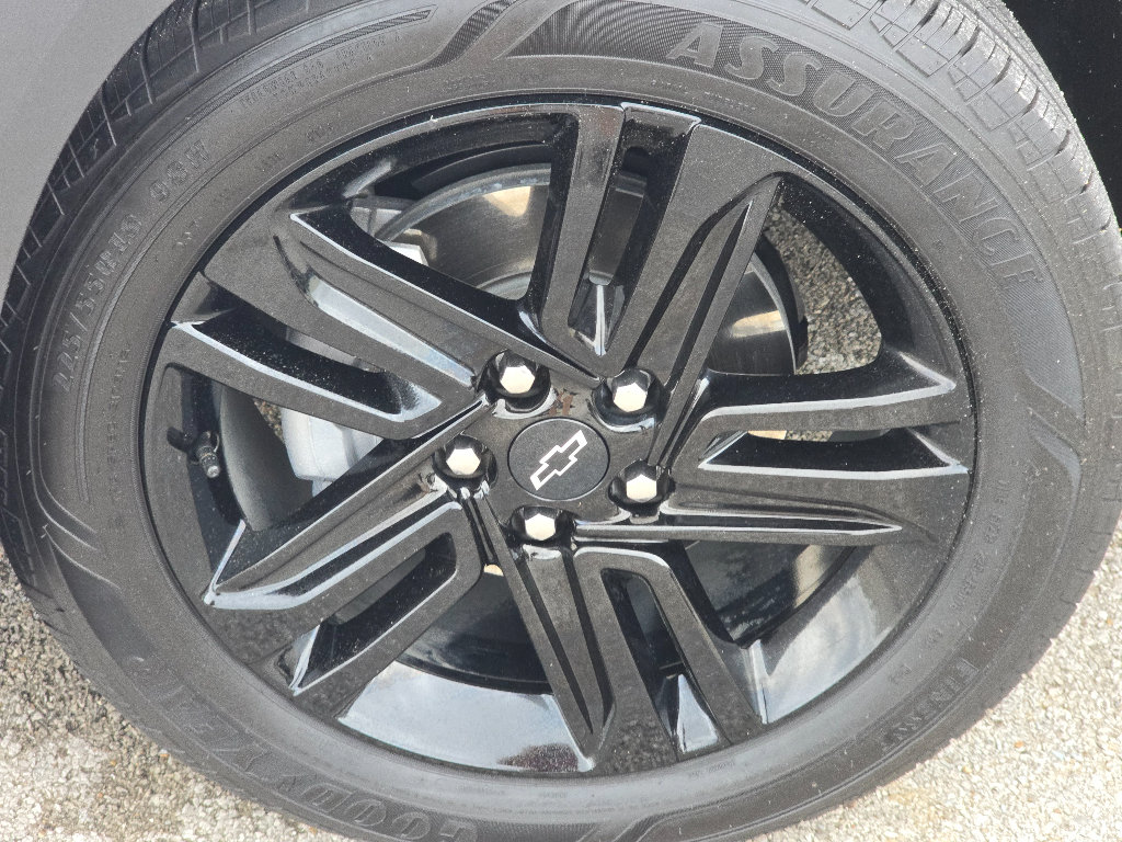 Used 2025 Chevrolet Trax ACTIV FWD image 3