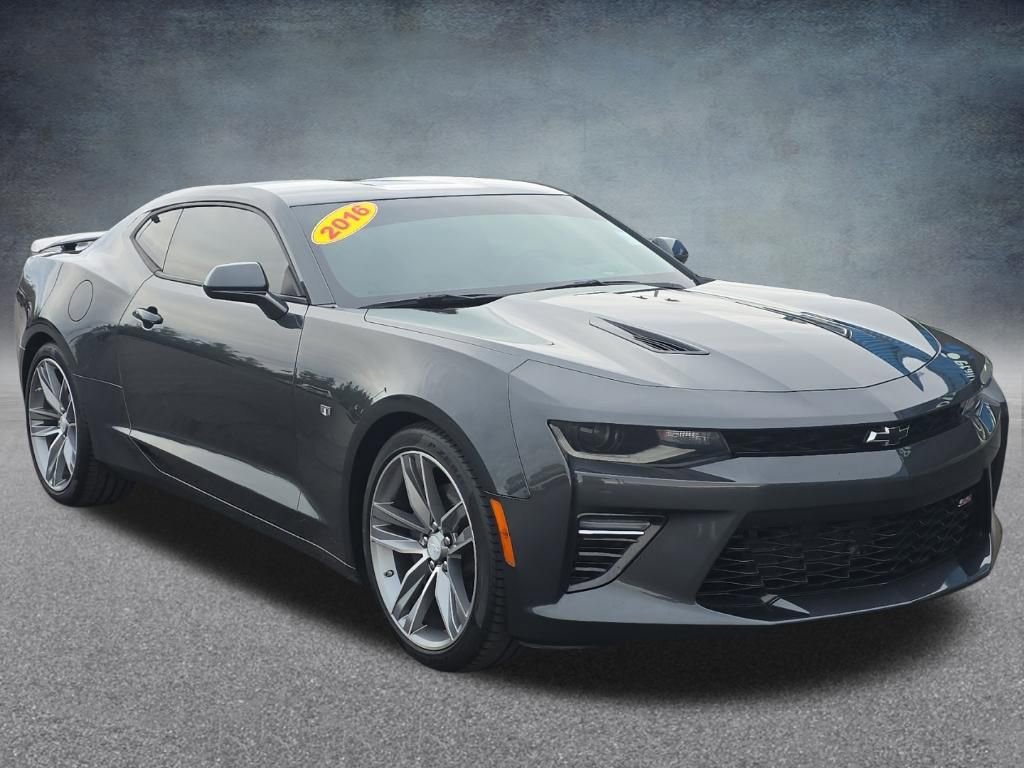 Used 2016 Chevrolet Camaro SS RWD image 10