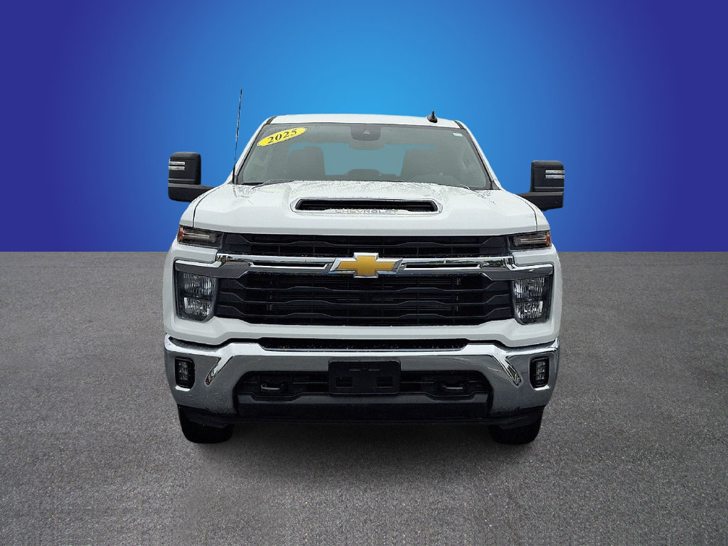 Used 2025 Chevrolet Silverado 2500 LT w/ Convenience Package AWD/4WD image 2