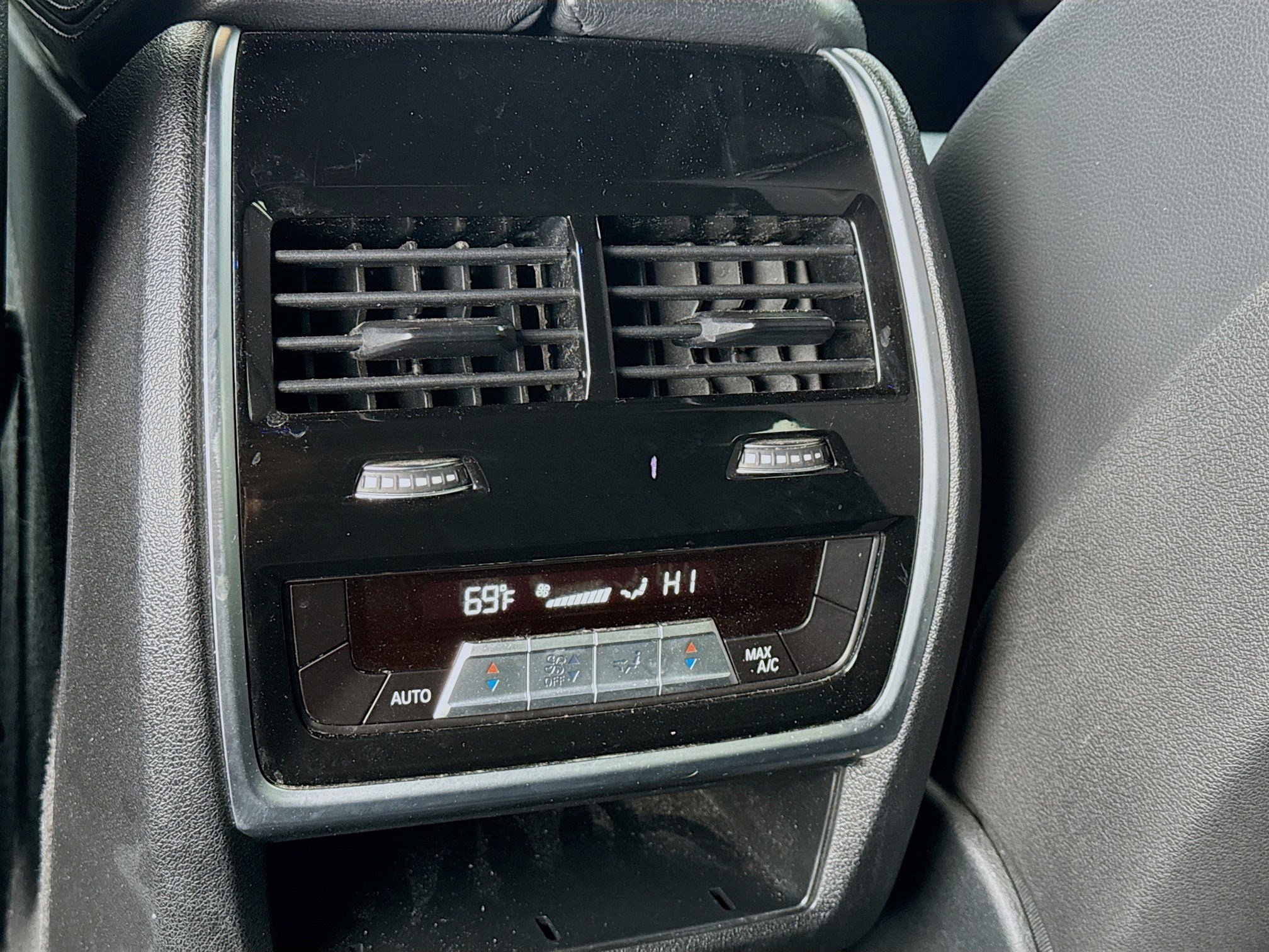 Used 2020 BMW X6 sDrive40i w/ Premium Package image 17