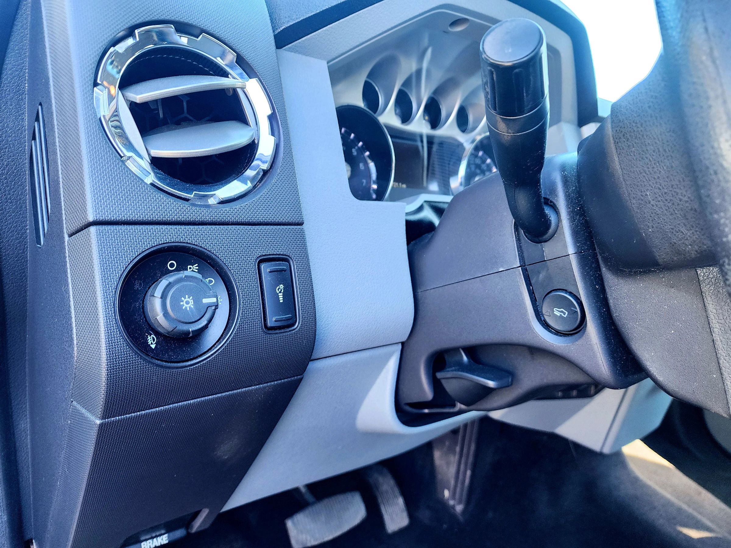 Used 2016 Ford F250 XLT w/ XLT Value Package image 36