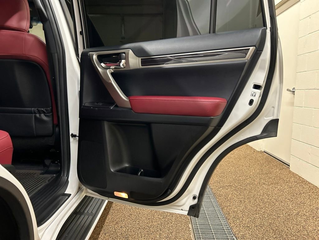 Used 2020 Lexus GX 460 Premium AWD/4WD image 16
