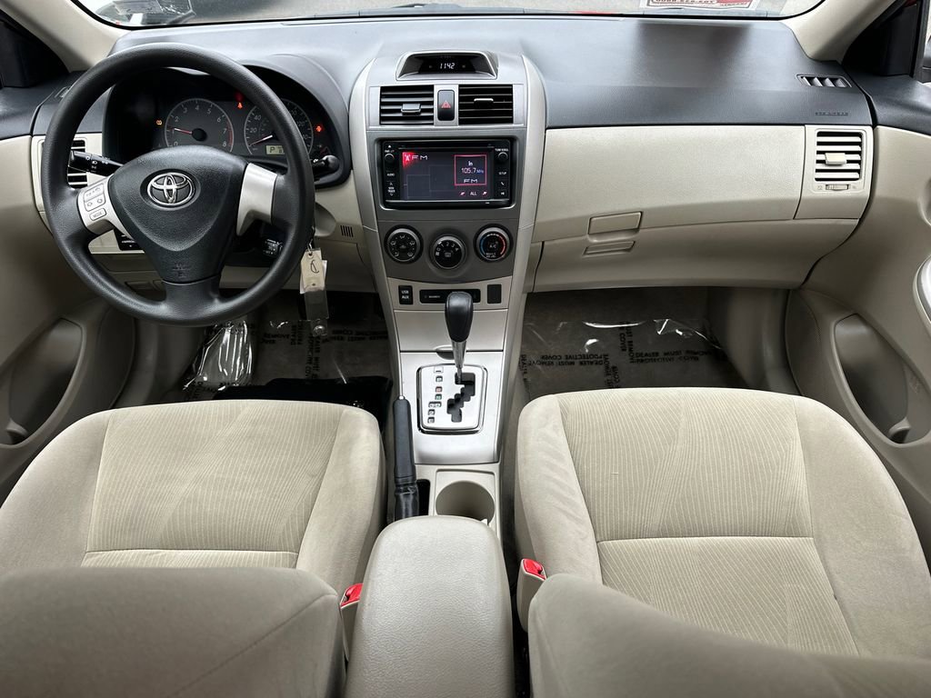 Used 2013 Toyota Corolla LE image 13