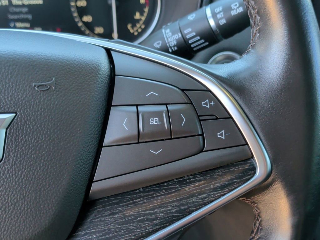 Used 2023 Cadillac XT5 Premium Luxury AWD/4WD image 17