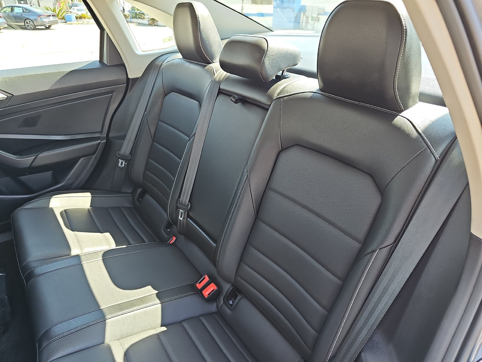 Used 2022 Volkswagen Jetta SE FWD image 13