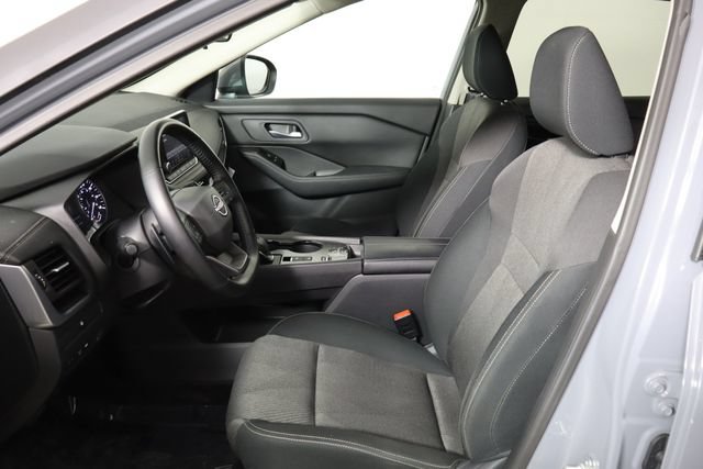 Used 2026 Nissan Rogue SV FWD image 14