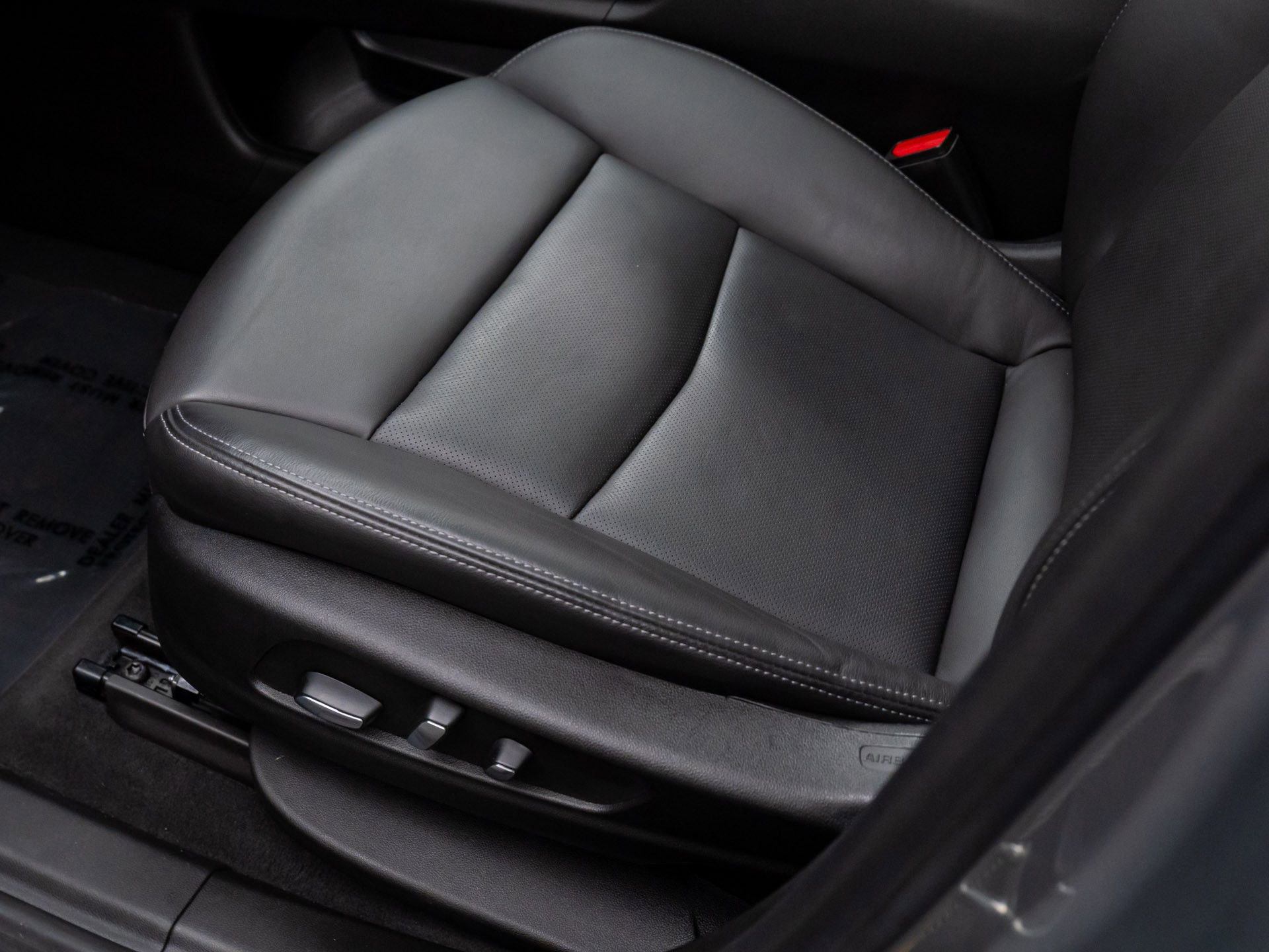 Certified 2024 Cadillac XT6 Sport w/ Technology Package image 19