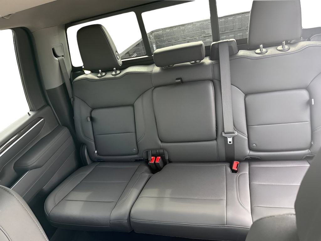 New 2026 Chevrolet Silverado 2500 LTZ w/ LTZ Premium Package AWD/4WD image 27