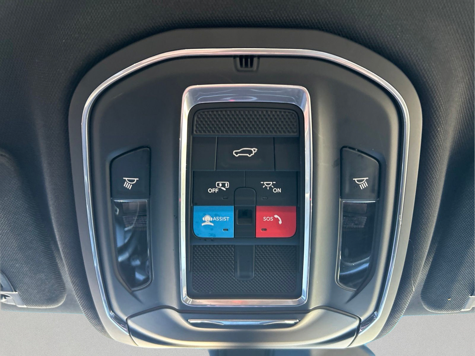 Used 2022 Jeep Grand Cherokee L Laredo RWD image 33