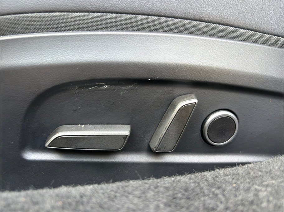 Used 2024 Tesla Model 3 Standard Range RWD image 17
