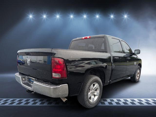Used 2022 RAM 1500 Classic SLT image 3