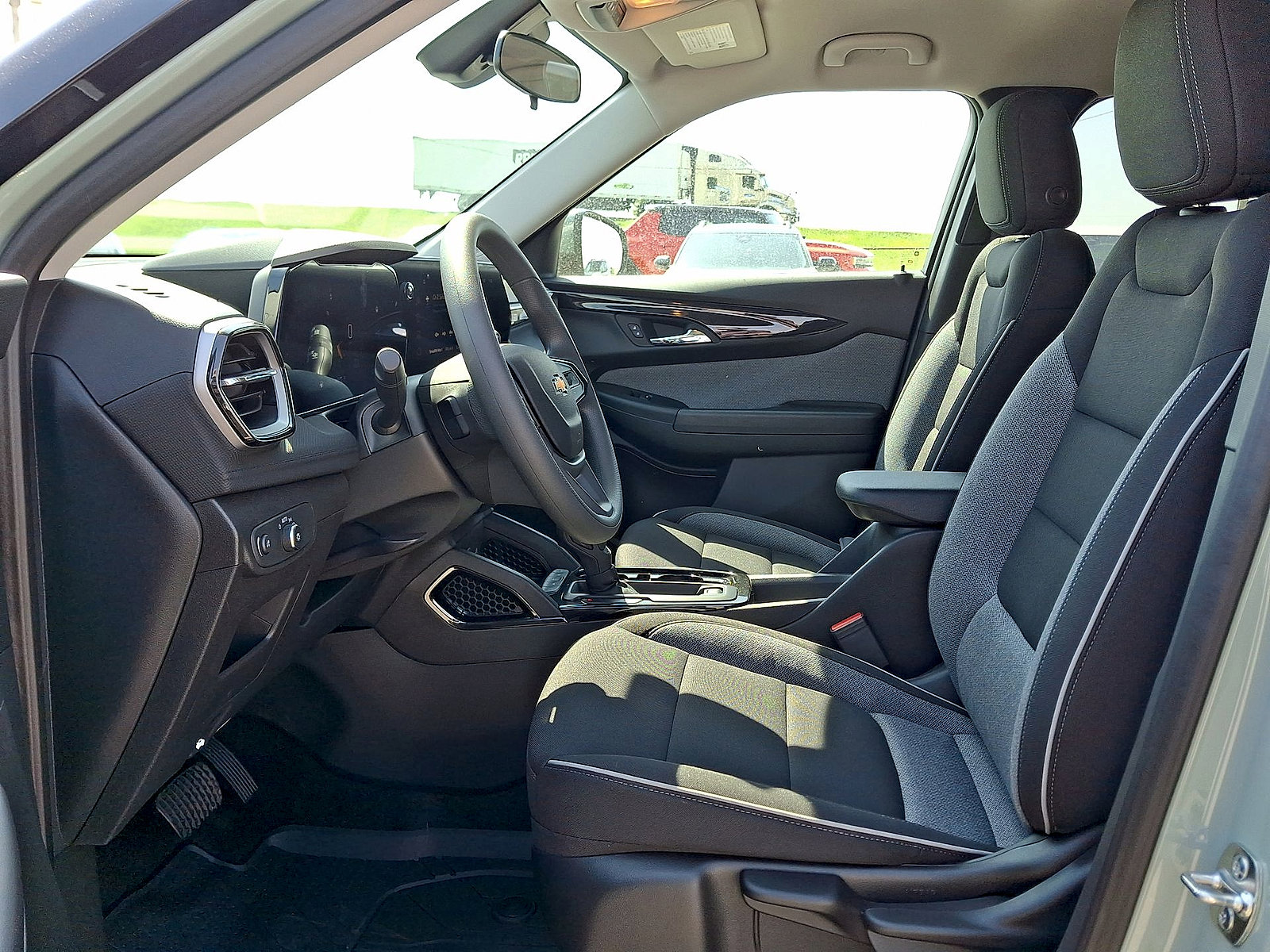 New 2026 Chevrolet TrailBlazer LT w/ Driver Confidence Package AWD/4WD image 14