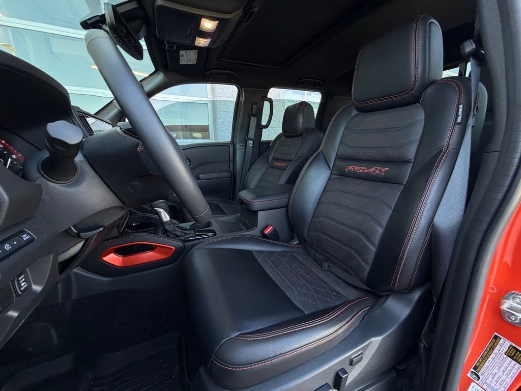 Used 2025 Nissan Frontier PRO-4X w/ Pro Premium Package image 5