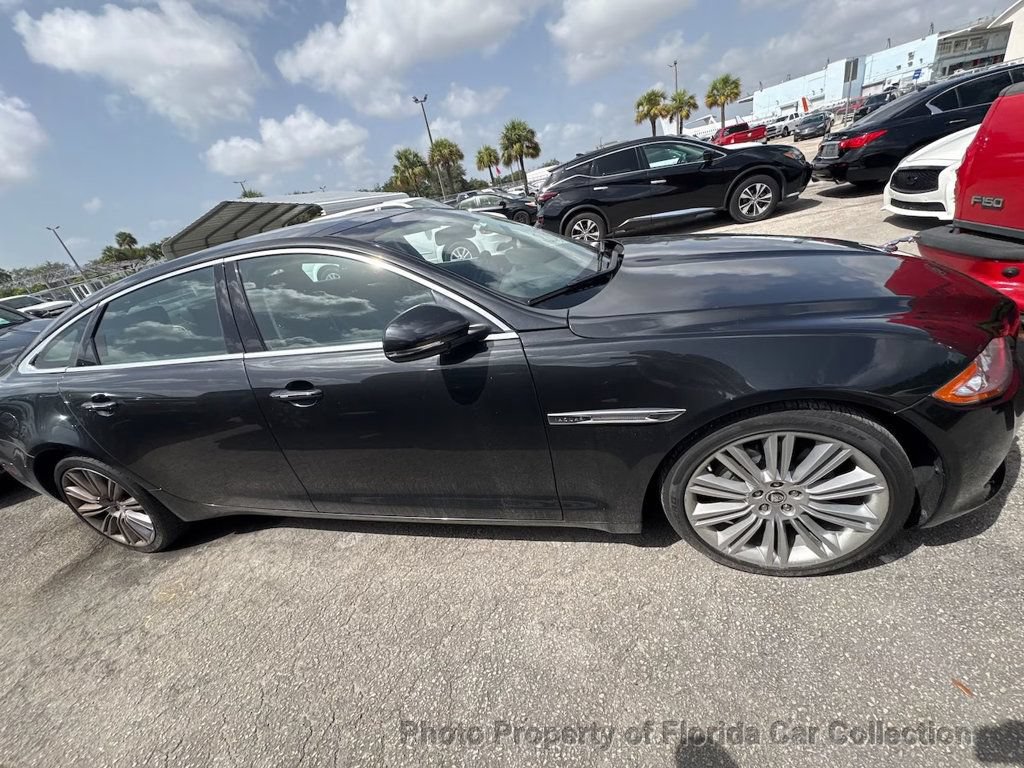 Used 2011 Jaguar XJ L RWD image 6