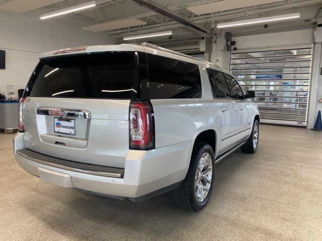 Certified 2019 GMC Yukon XL Denali w/ Denali Ultimate Package AWD/4WD image 5