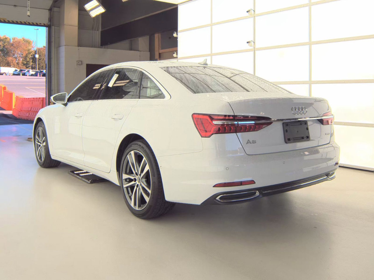 Used 2022 Audi A6 Premium Plus image 4