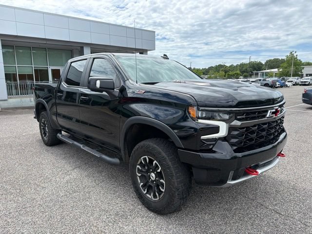 Used 2023 Chevrolet Silverado 1500 ZR2 AWD/4WD image 3