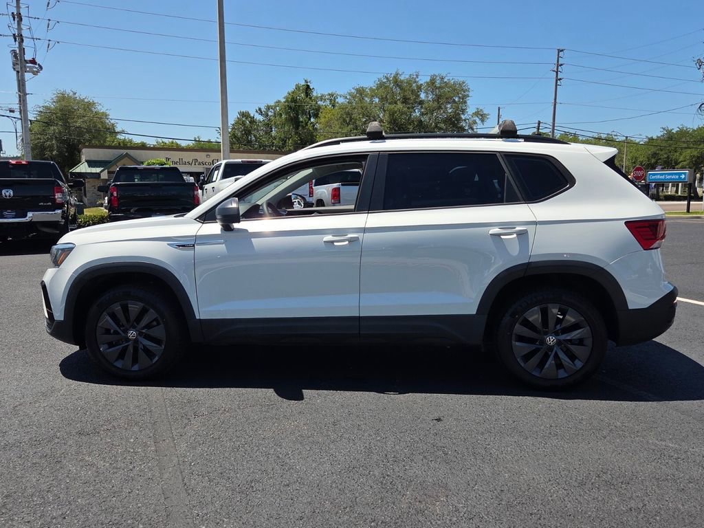 Used 2022 Volkswagen Taos S FWD image 4