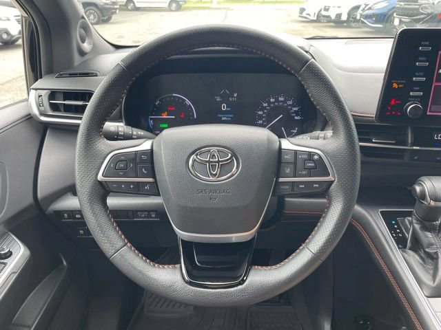 Used 2021 Toyota Sienna XSE w/ XSE Plus Package FWD image 20