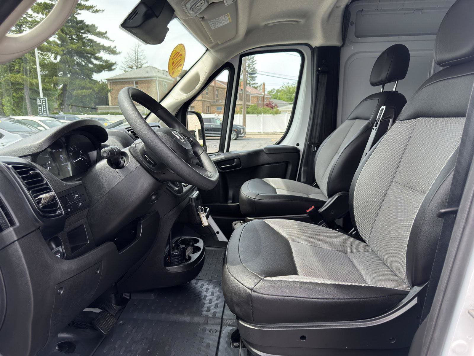 Used 2026 RAM ProMaster 2500 w/ Convenience Group FWD image 24