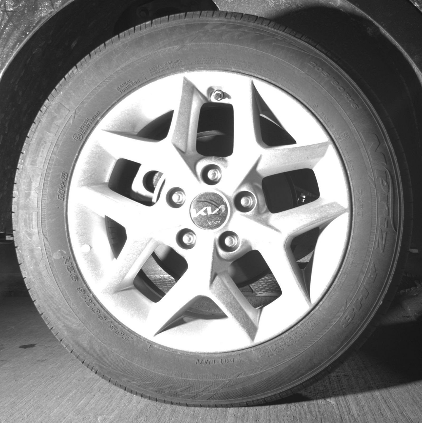 Used 2025 Kia Soul LX w/ LX Technology Package FWD image 18