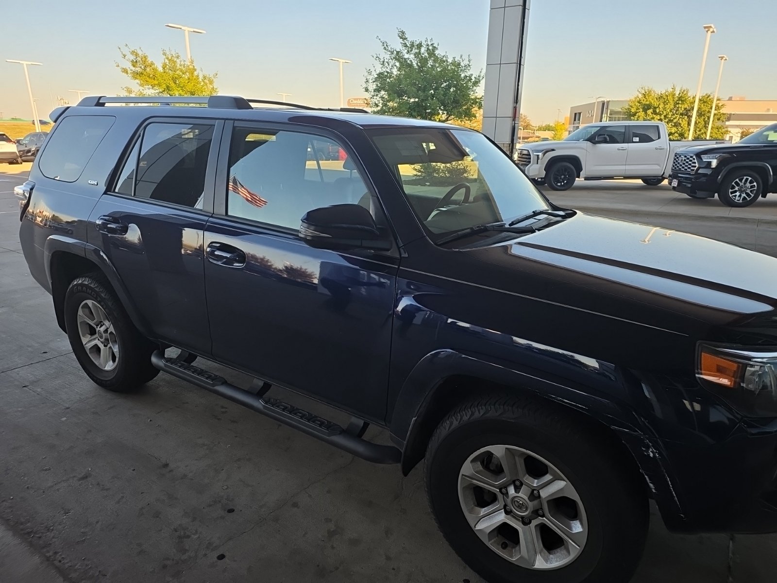 Used 2022 Toyota 4Runner SR5 Premium w/ Moonroof Package RWD image 24