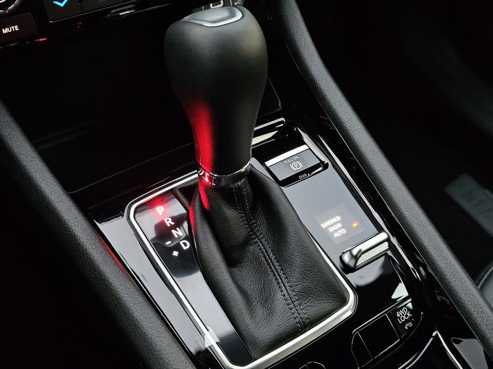 New 2026 Jeep Compass Latitude image 14