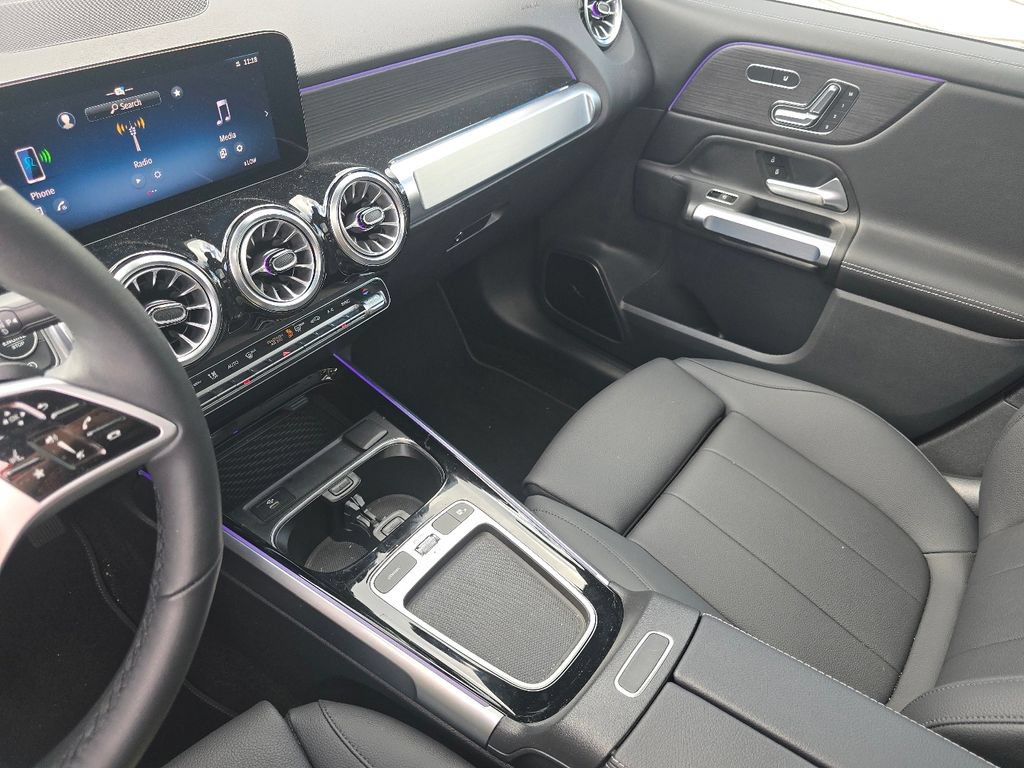 Used 2026 Mercedes-Benz GLB 250 4MATIC image 30