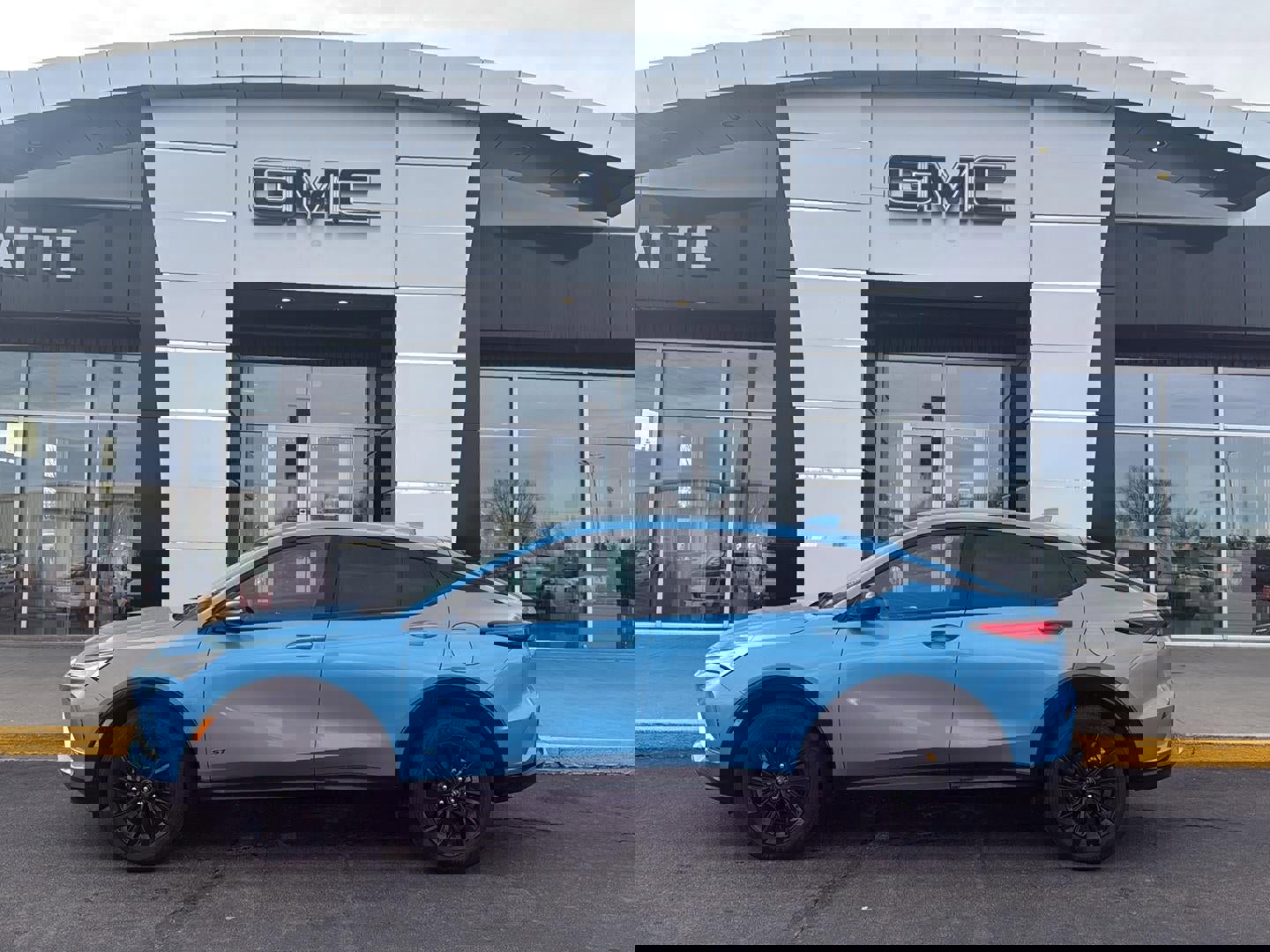 Used 2025 Buick Envista Sport Touring w/ Convenience I Package image 1