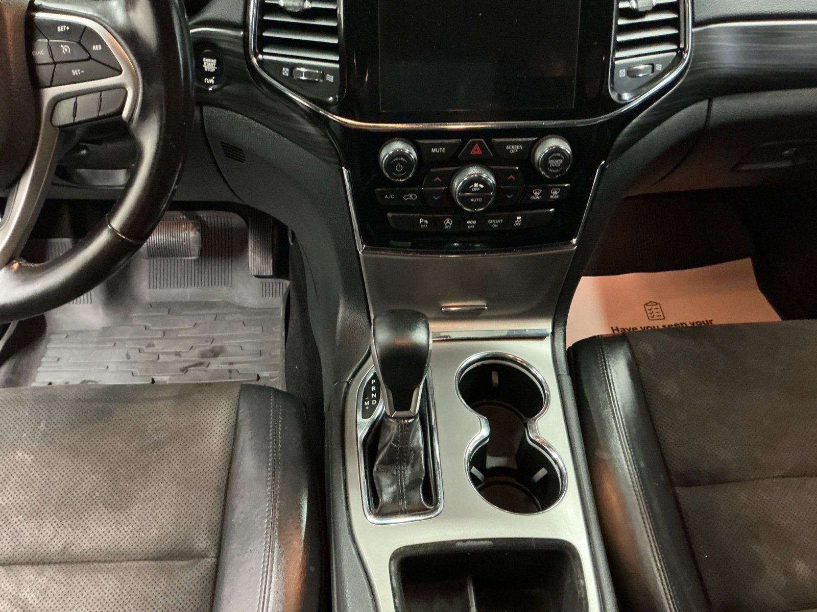 Used 2020 Jeep Grand Cherokee Altitude image 11