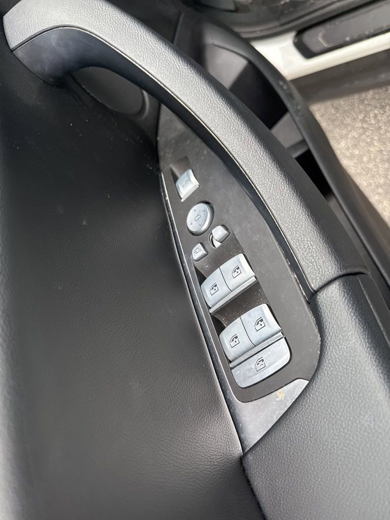 Used 2023 BMW X3 xDrive30i w/ Premium Package image 8