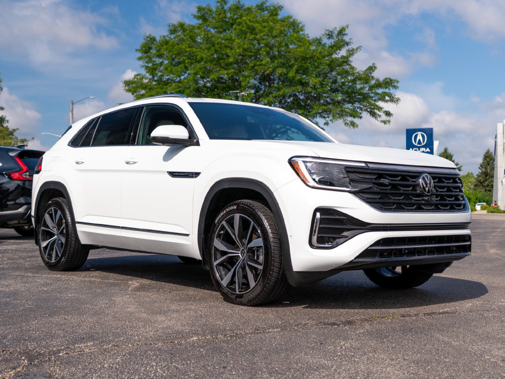 Used 2026 Volkswagen Atlas Cross Sport SEL Premium R-Line AWD/4WD image 2