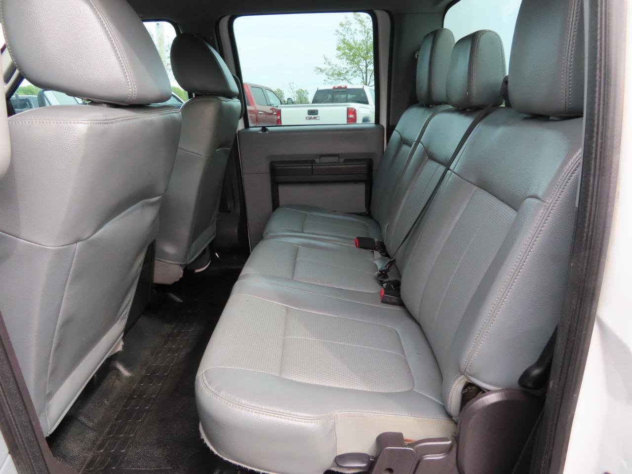 Used 2016 Ford F250 XL w/ Power Equipment Group AWD/4WD image 36