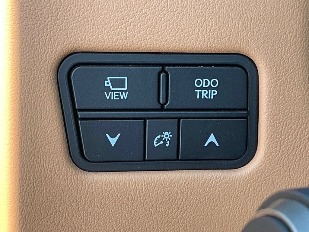 Certified 2026 Lexus LX 600 4WD w/ Accessory Package (2T) image 35