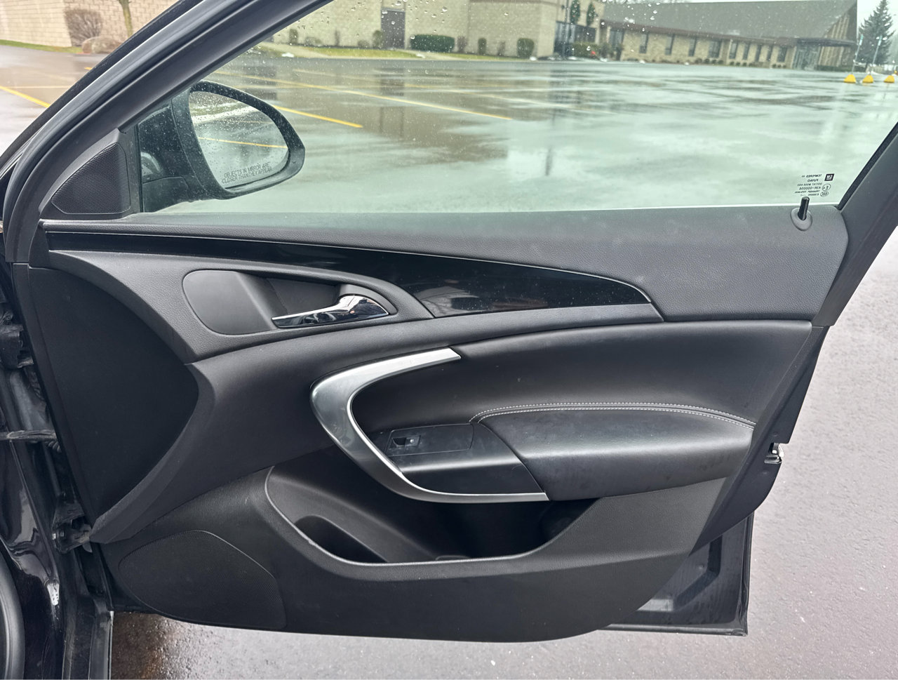 Used 2012 Buick Regal Premium image 14