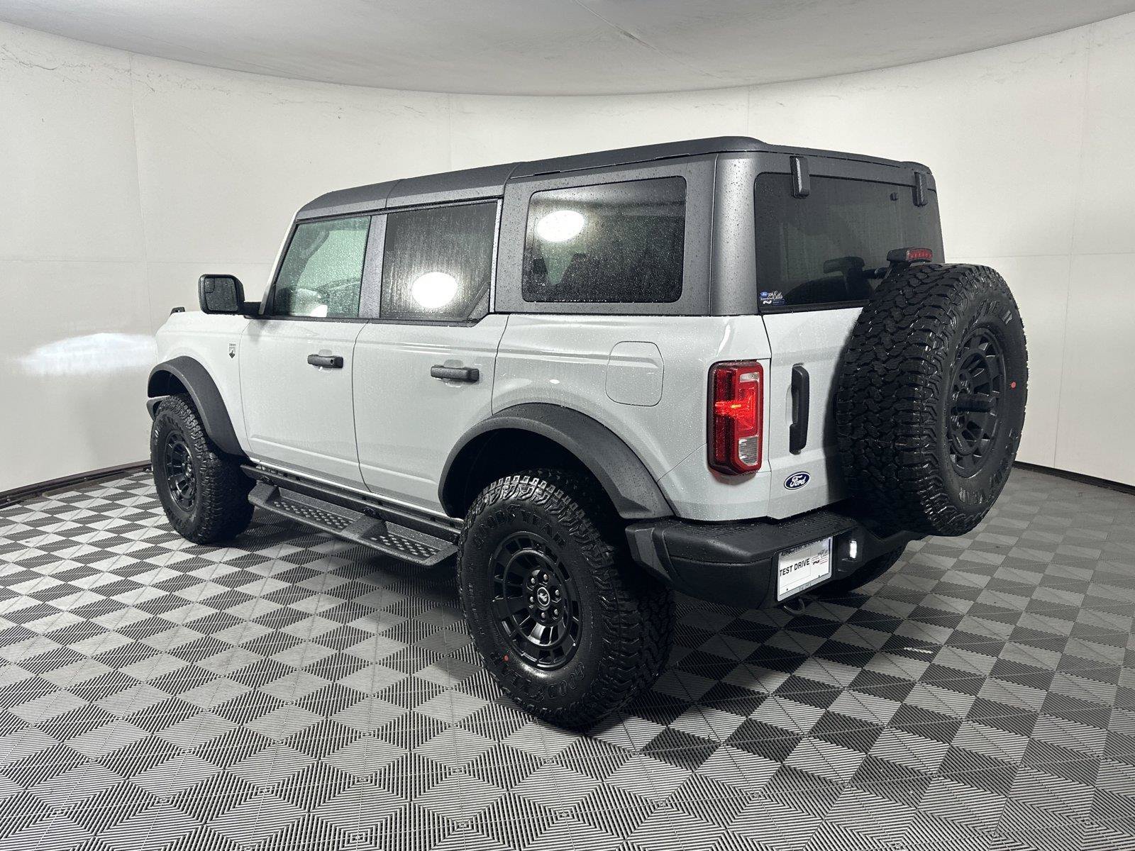 New 2026 Ford Bronco Big Bend w/ Black Diamond Package AWD/4WD image 5