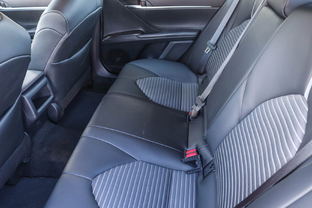 Used 2024 Toyota Camry SE w/ Convenience Package FWD image 18