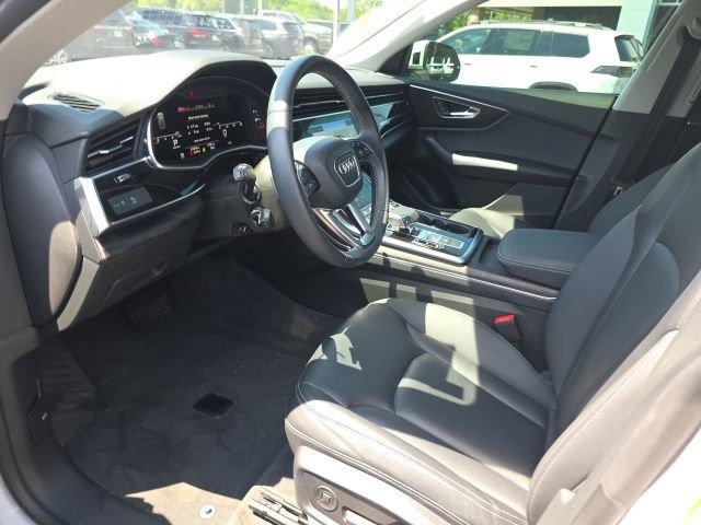 Used 2022 Audi Q8 Premium AWD/4WD image 12