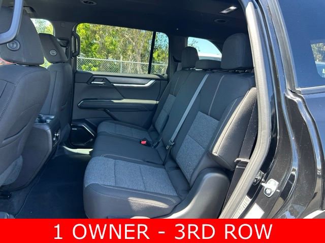 Used 2025 GMC Acadia Elevation image 15