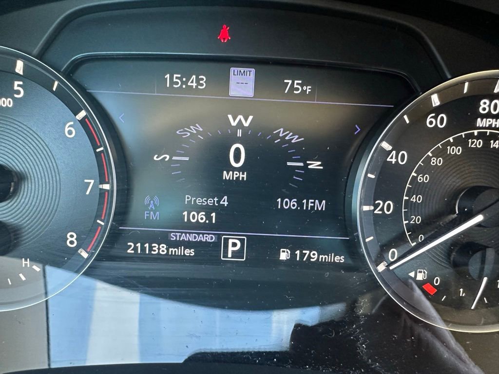 Used 2022 INFINITI QX50 Sensory image 32