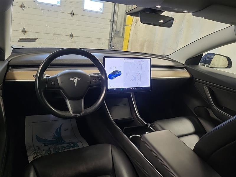 Used 2018 Tesla Model 3 Long Range image 8