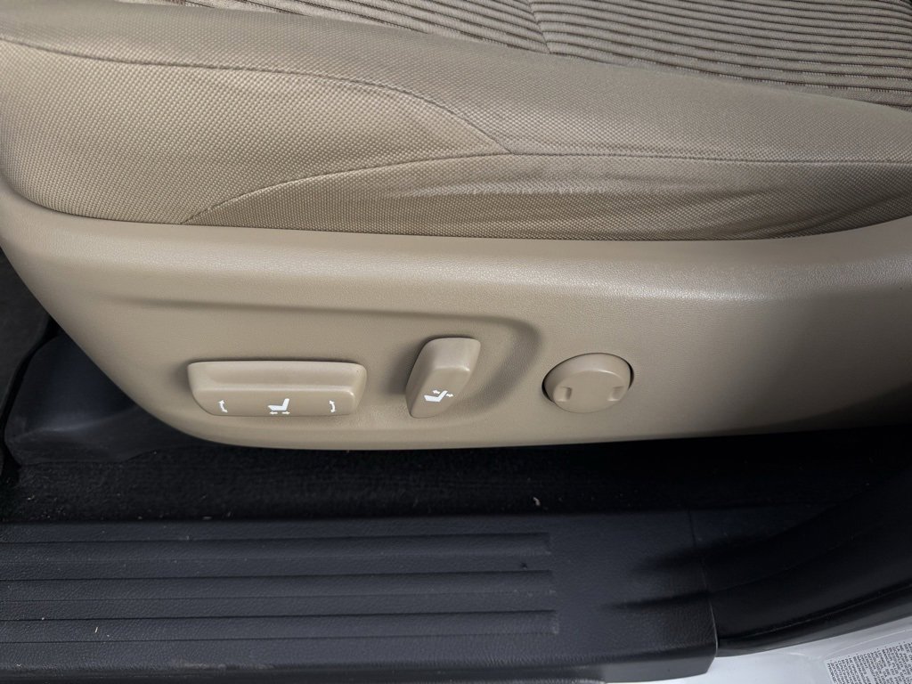 Used 2016 Toyota 4Runner SR5 image 11