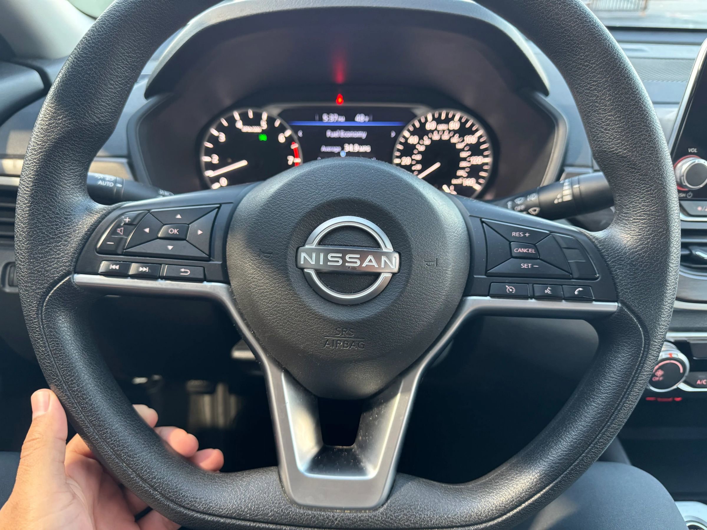 Used 2023 Nissan Altima 2.5 SV image 7