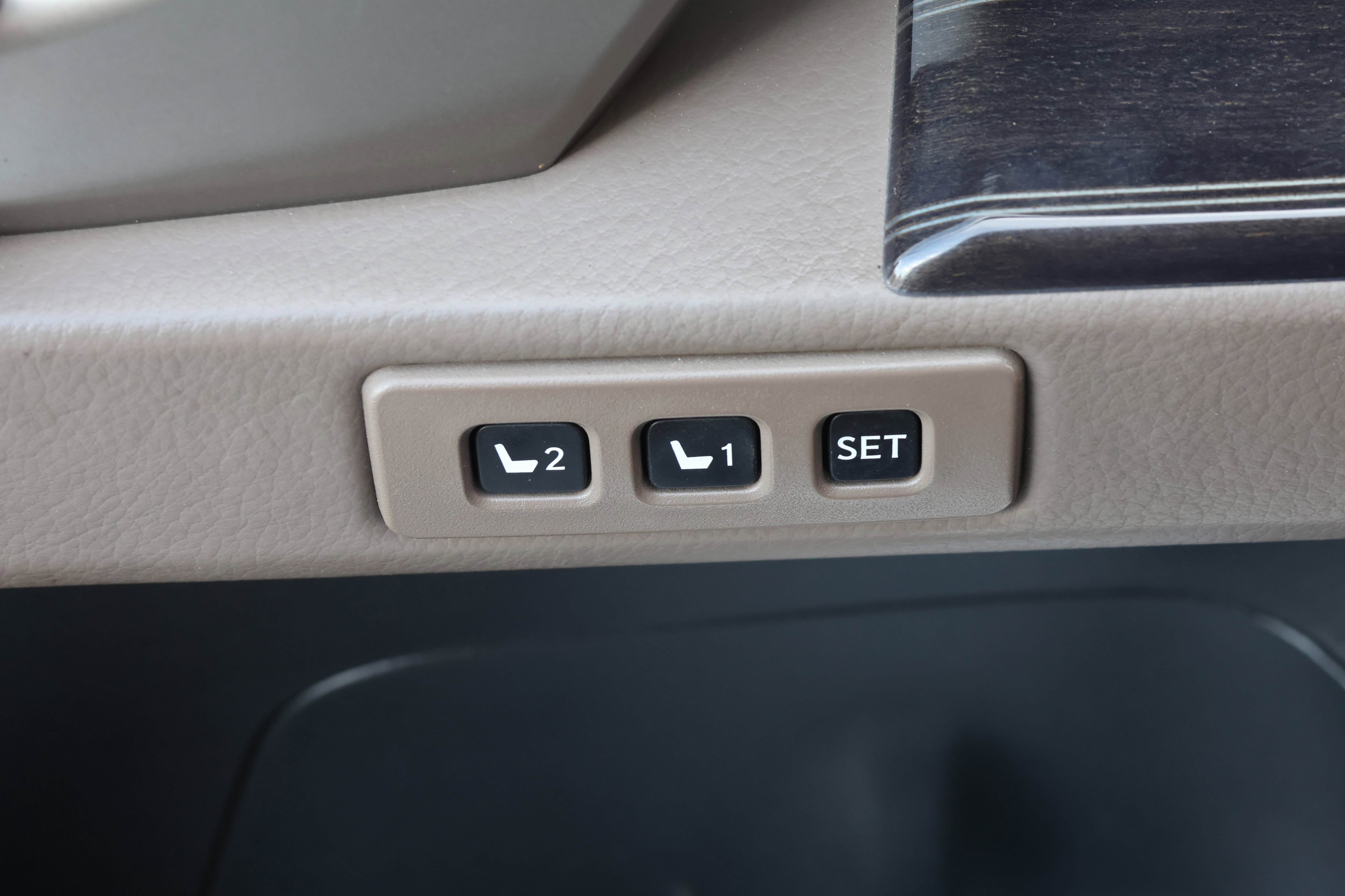 Used 2020 Lexus GX 460 Premium image 14