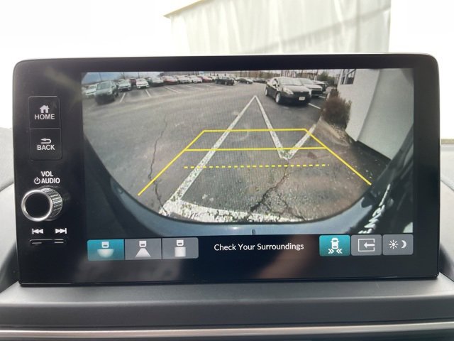 Used 2023 Honda Pilot Touring image 16