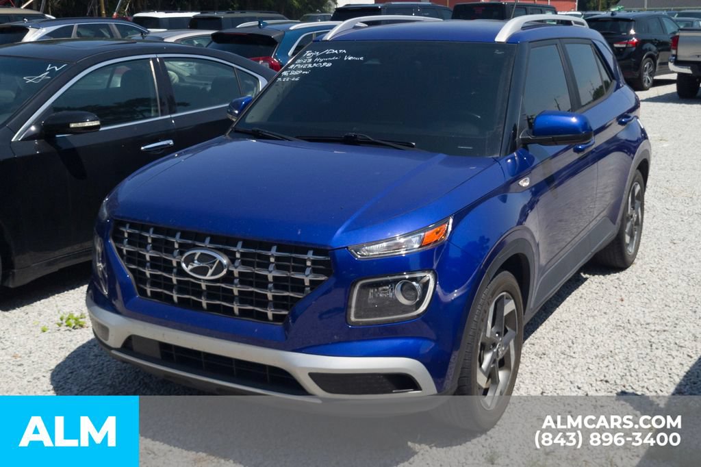 Used 2023 Hyundai Venue Limited FWD image 23